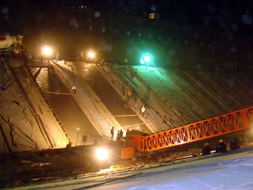 南水北調夜間施工現(xiàn)場